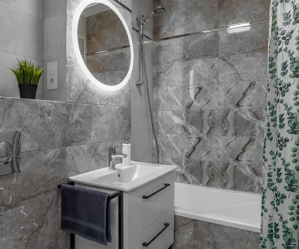 Center Classicrooms * وارسو