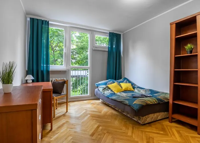 Center Classicrooms * وارسو